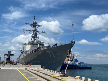 194332_ussross_960x380_0