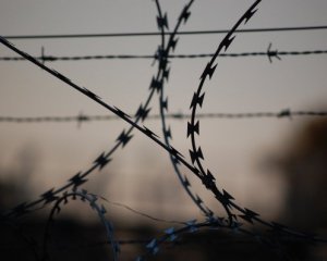 1049373_w_300